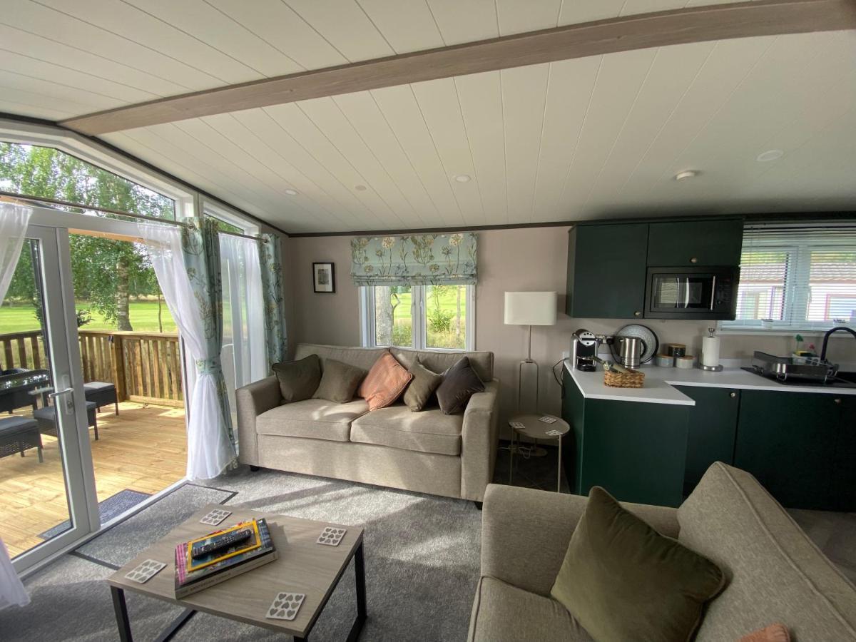 Teviotdale Lodge At Lilliardsedge Holiday Park Jedburgh Exterior foto